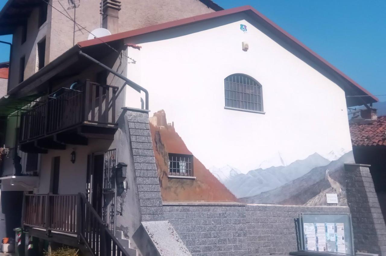 Casa Del Rustico, Indipendente Vista Sacra Con Dipinto Villa Caprie Bagian luar foto